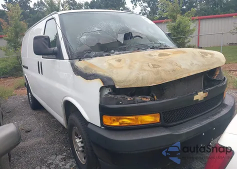 2022 Chevrolet Express Cargo Rwd 2500 Regular Wheelbase Wt from USA, damaged, VIN 1GCWGAFP4N1214894